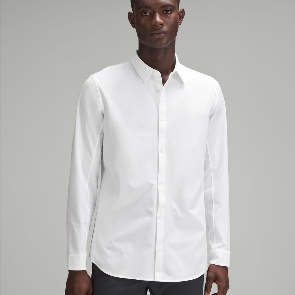 Lululemon New venture Slim fit long sleeve button up dress shirt